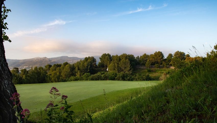 Golf-Bastide de-la-Salette,-parcours-de-golf-18-trous-à-Marseille | trou 5